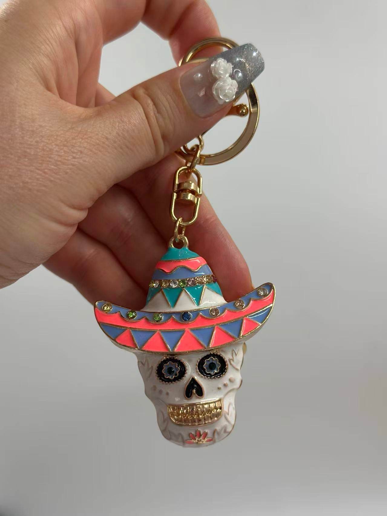 Day of the Dead Skull Keychain β Colorful Sombrero Skeleton Charm - MODA ACCESSORIES