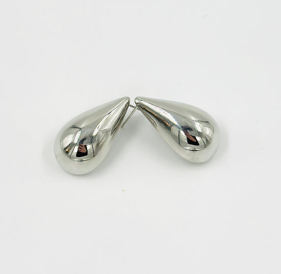 Silver Teardrop Metal Stud Earrings – MODA Accessories