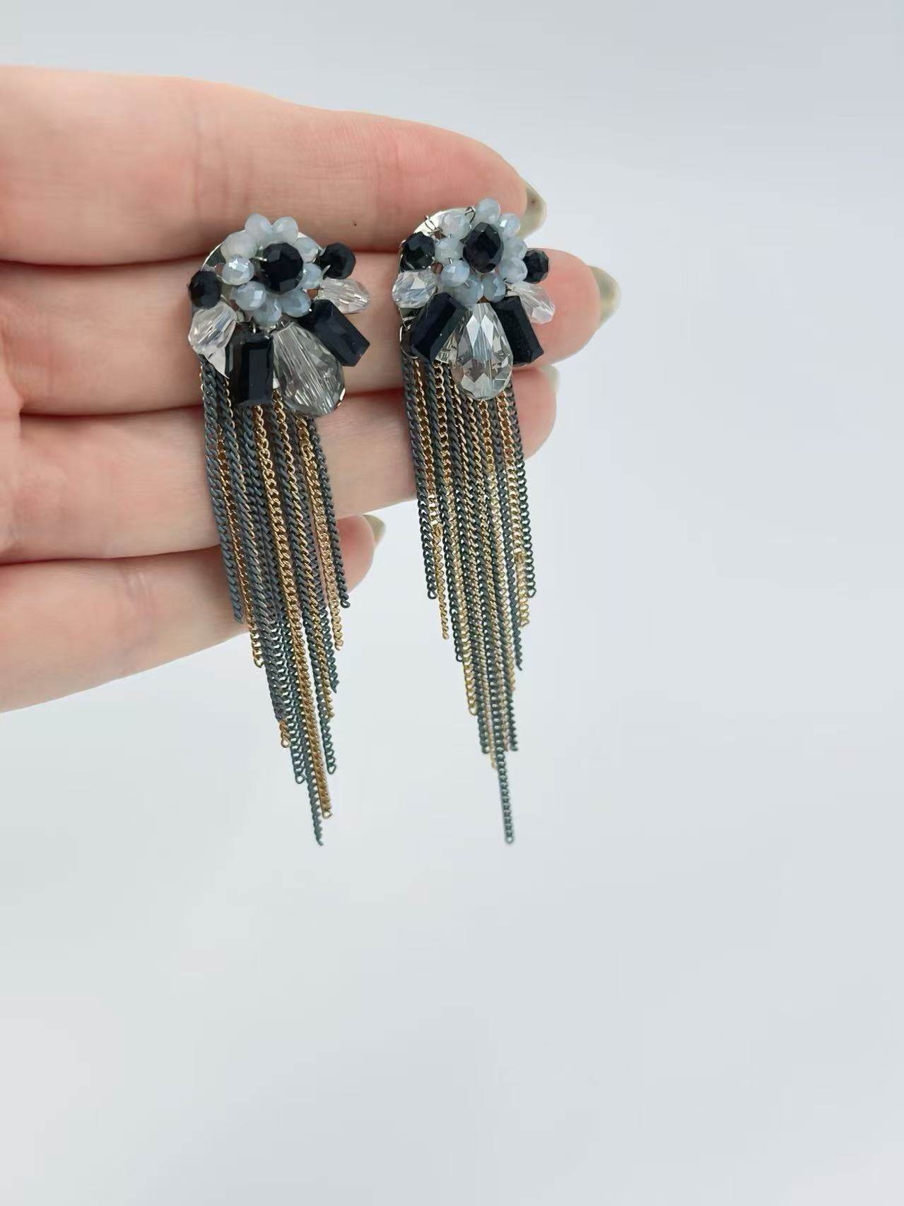 Elegant Floral Drop Earrings with Crystal Fringe - MODA ACCESSORIES