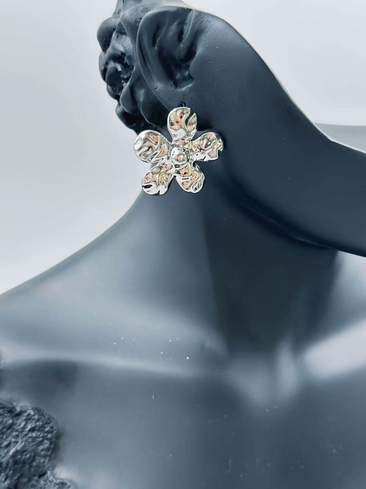 Silver-Tone Textured Floral Drop Earrings - MODA ACCESSORIES