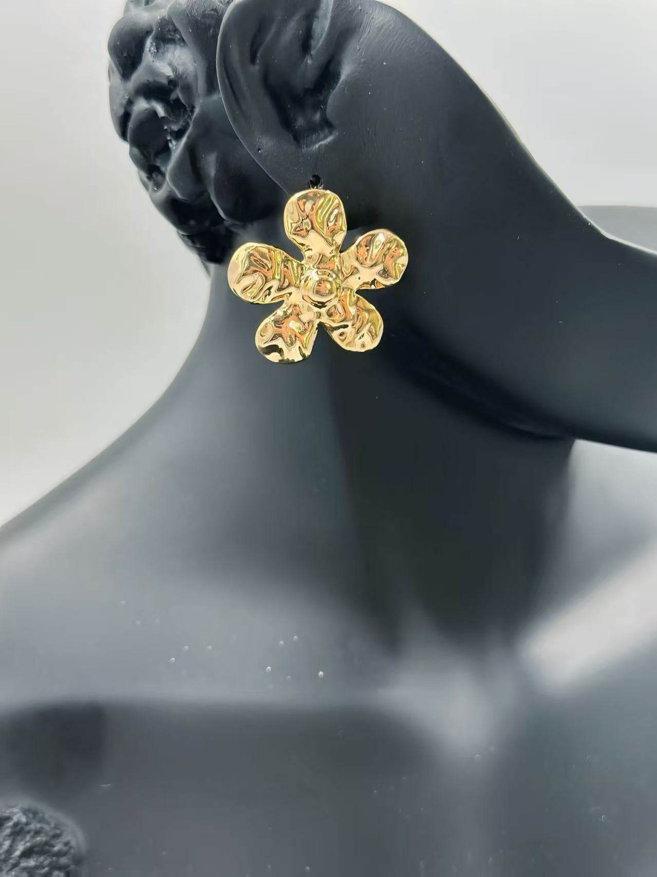 Gold-Tone Textured Floral Drop Earrings - MODA ACCESSORIES