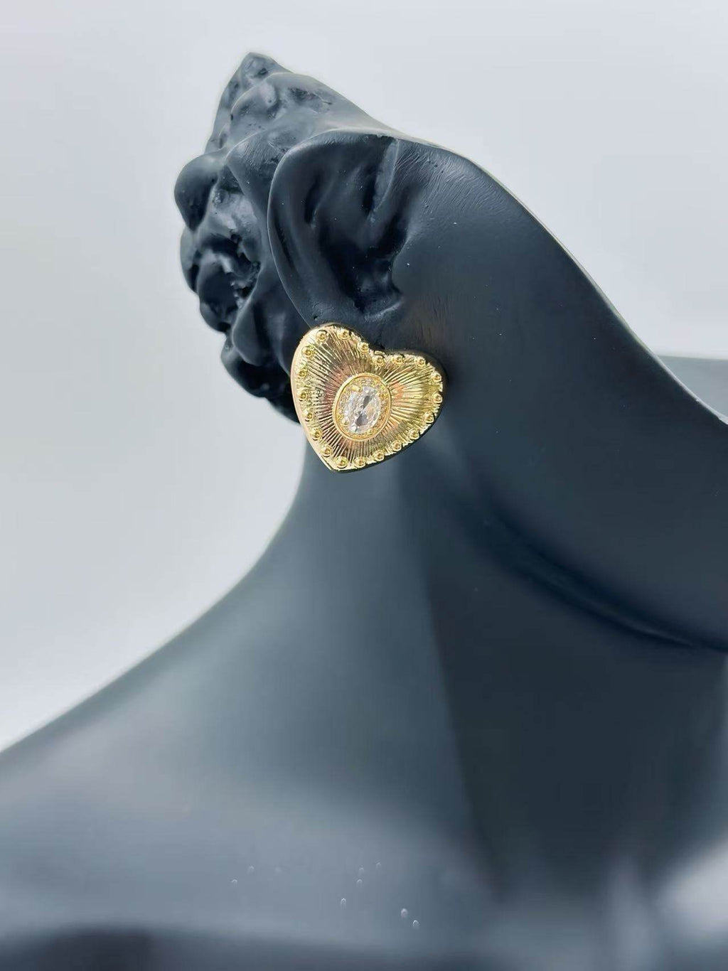 Gold Radiant Heart Crystal Stud Earrings - MODA ACCESSORIES