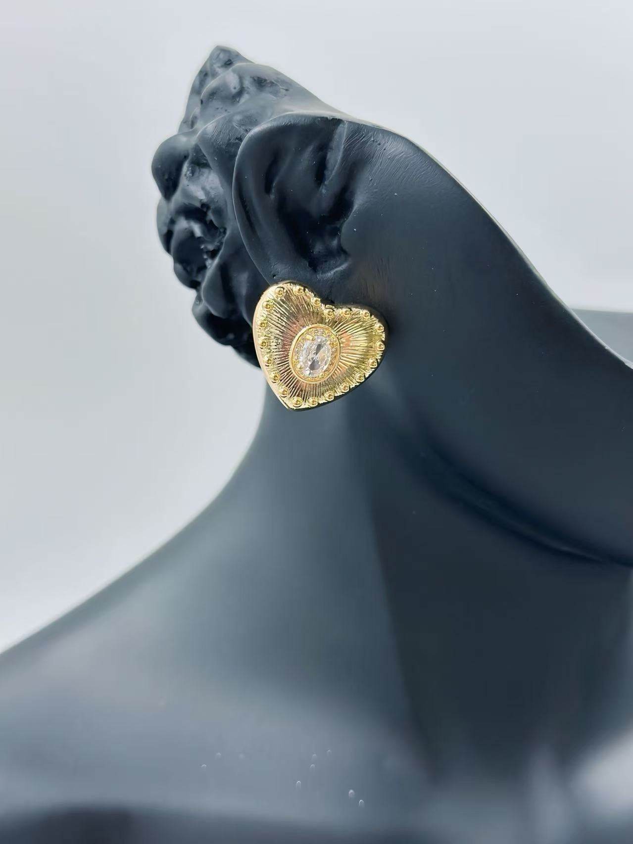 Gold Radiant Heart Crystal Stud Earrings - MODA ACCESSORIES