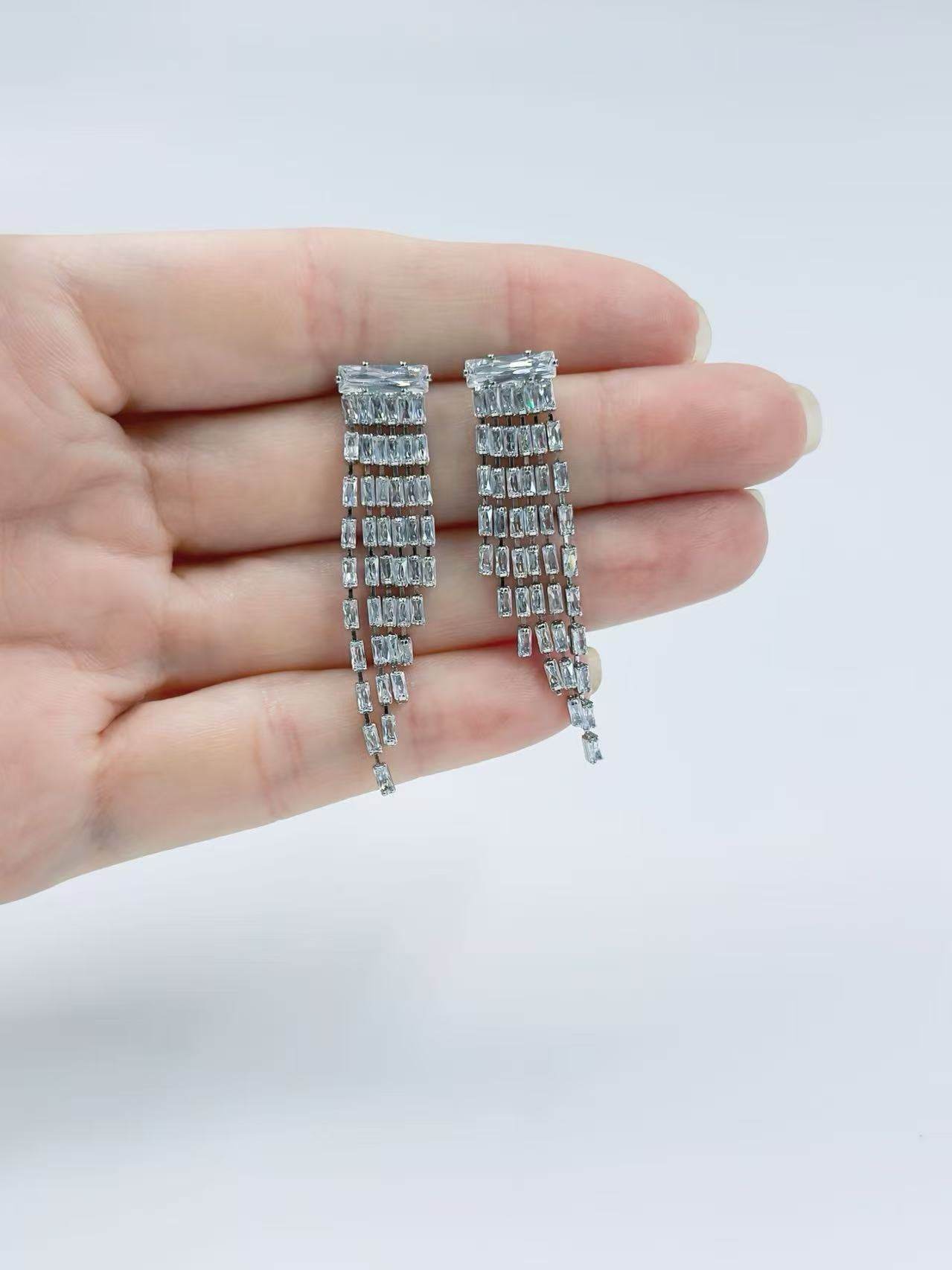 Silver-Tone Fringe Statement Earrings - MODA ACCESSORIES