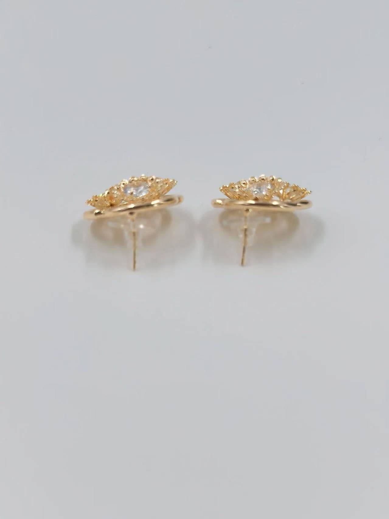 Gold Sparkle Stud Earrings - MODA ACCESSORIES
