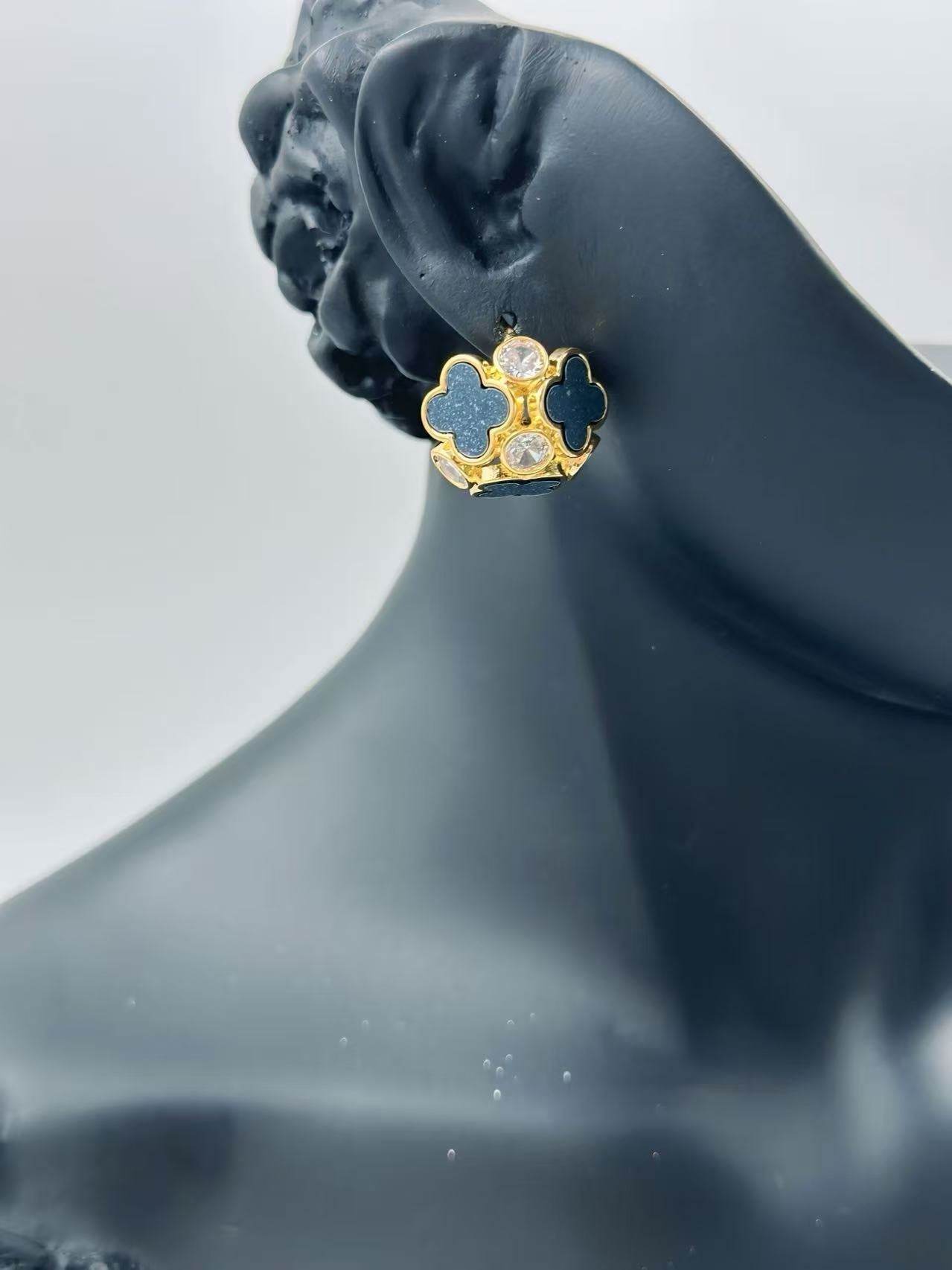 Gold Black Clover Cluster Stud Earrings - MODA ACCESSORIES
