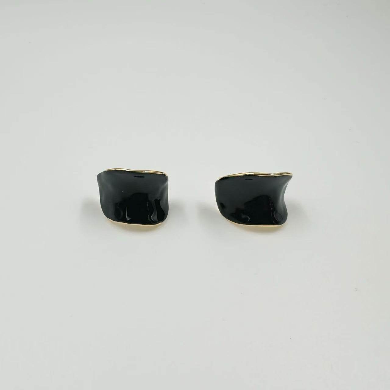 Glossy Wave Curve Stud Earrings β Neutral Trio Collection - MODA ACCESSORIES