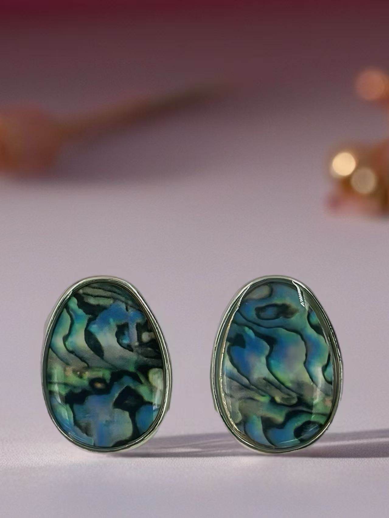 Oval Shell Stud Earrings β Gold & Silver Tone Variants - MODA ACCESSORIES