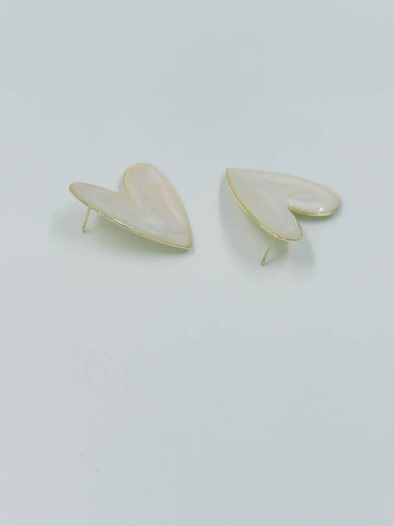 Glossy Asymmetrical Heart Stud Earrings β Multicolor Collection - MODA ACCESSORIES