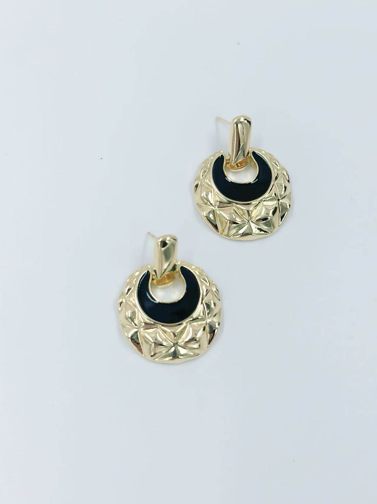 Geometric Textured Drop Earrings with Enamel Inlay β Luxe Retro Series - MODA ACCESSORIES