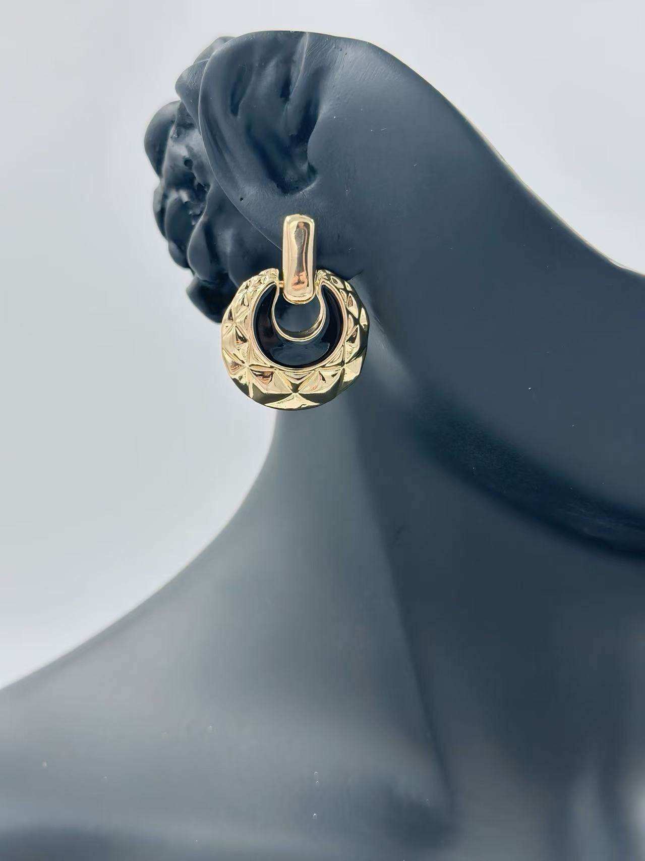 Geometric Textured Drop Earrings with Enamel Inlay β Luxe Retro Series - MODA ACCESSORIES