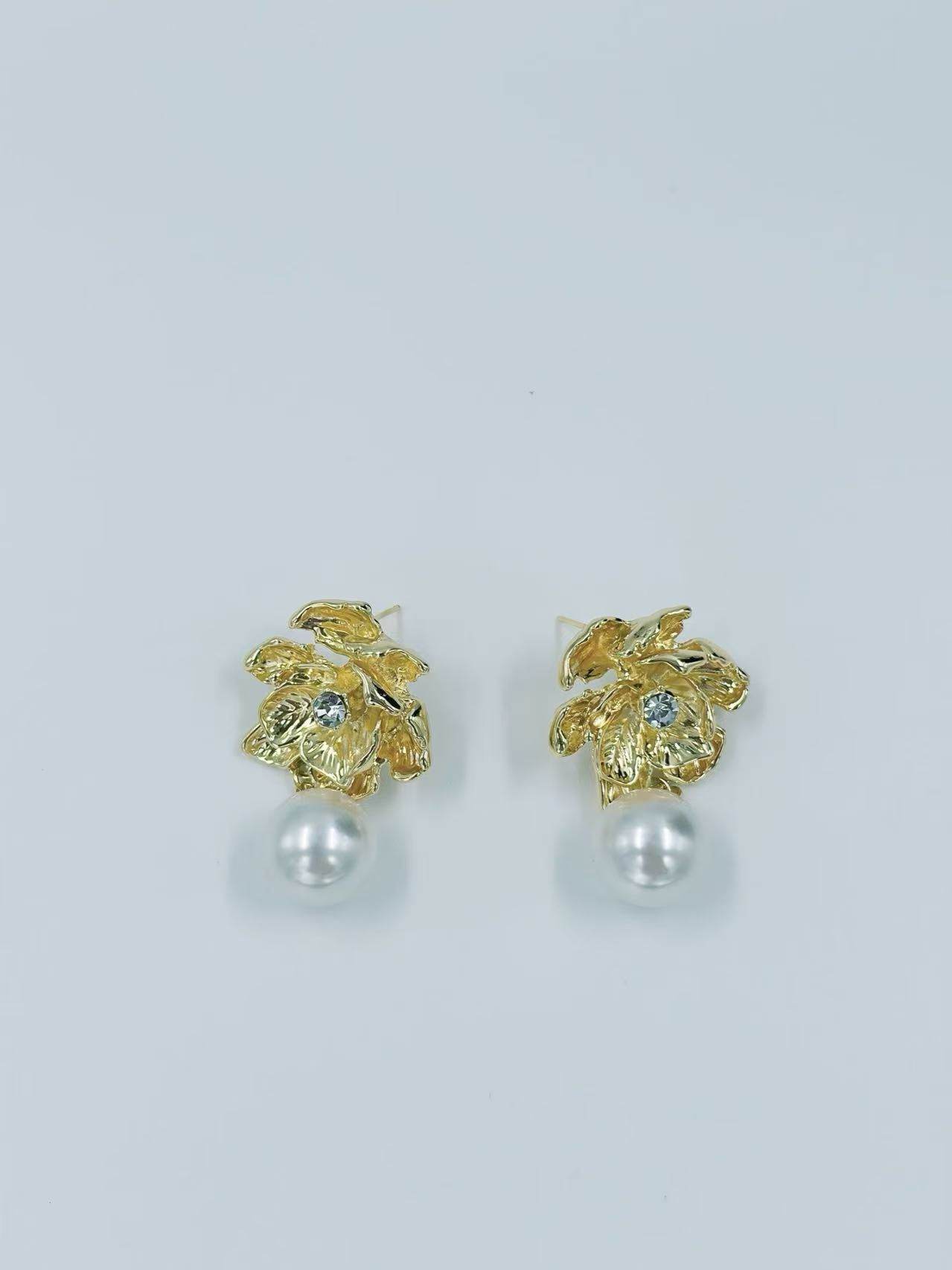 Vintage Floral Drop Earrings - MODA ACCESSORIES