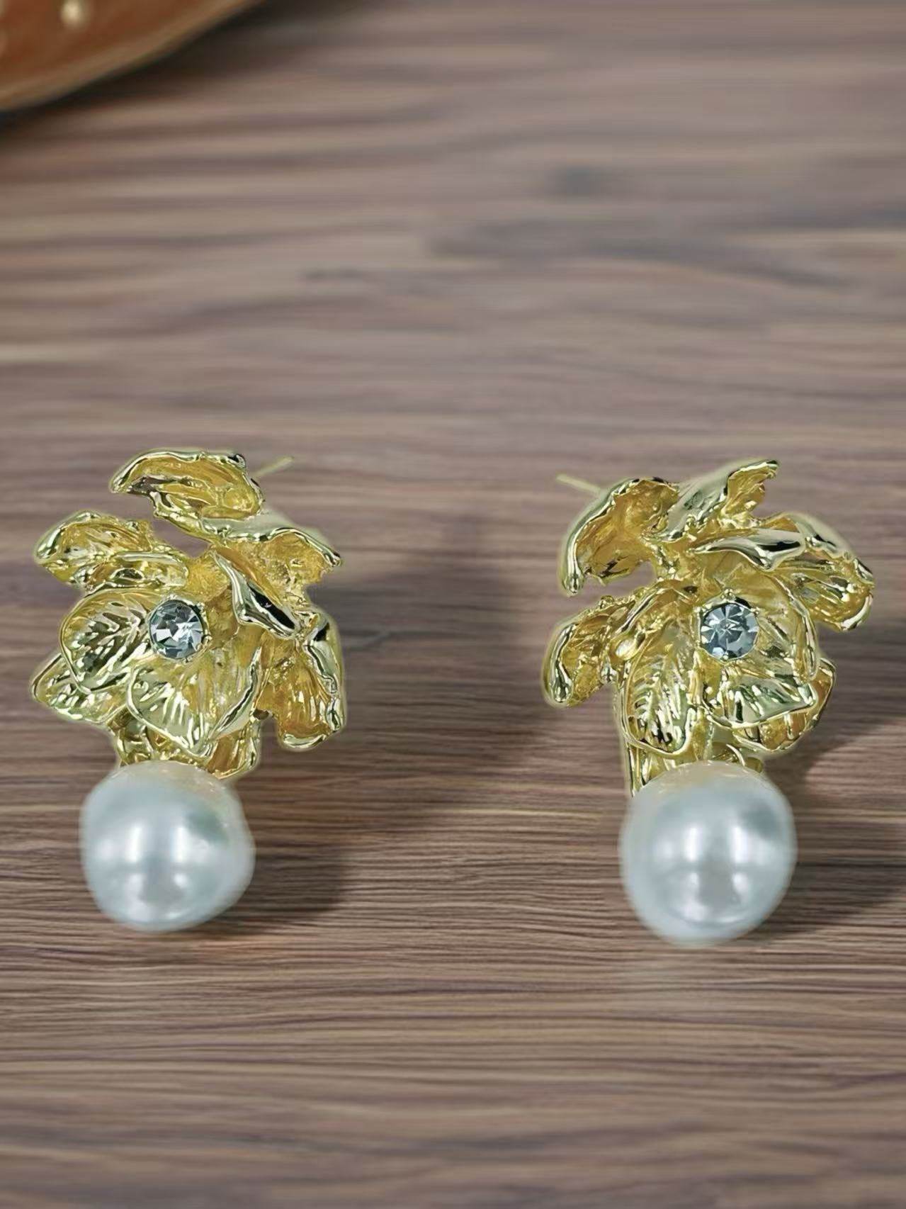 Vintage Floral Drop Earrings - MODA ACCESSORIES