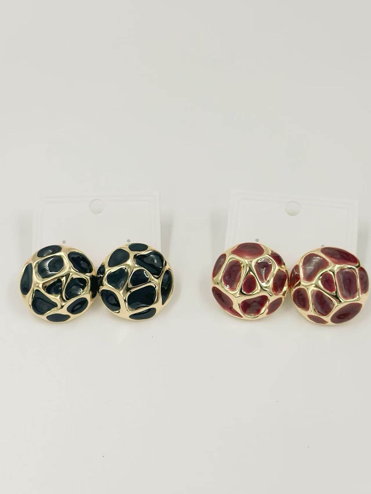 Retro Dome Mosaic Enamel Stud Earrings - MODA ACCESSORIES
