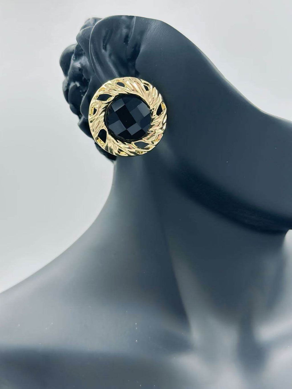 Vintage Faceted Button Earrings with Gold Rope Frame - MODA ACCESSORIES