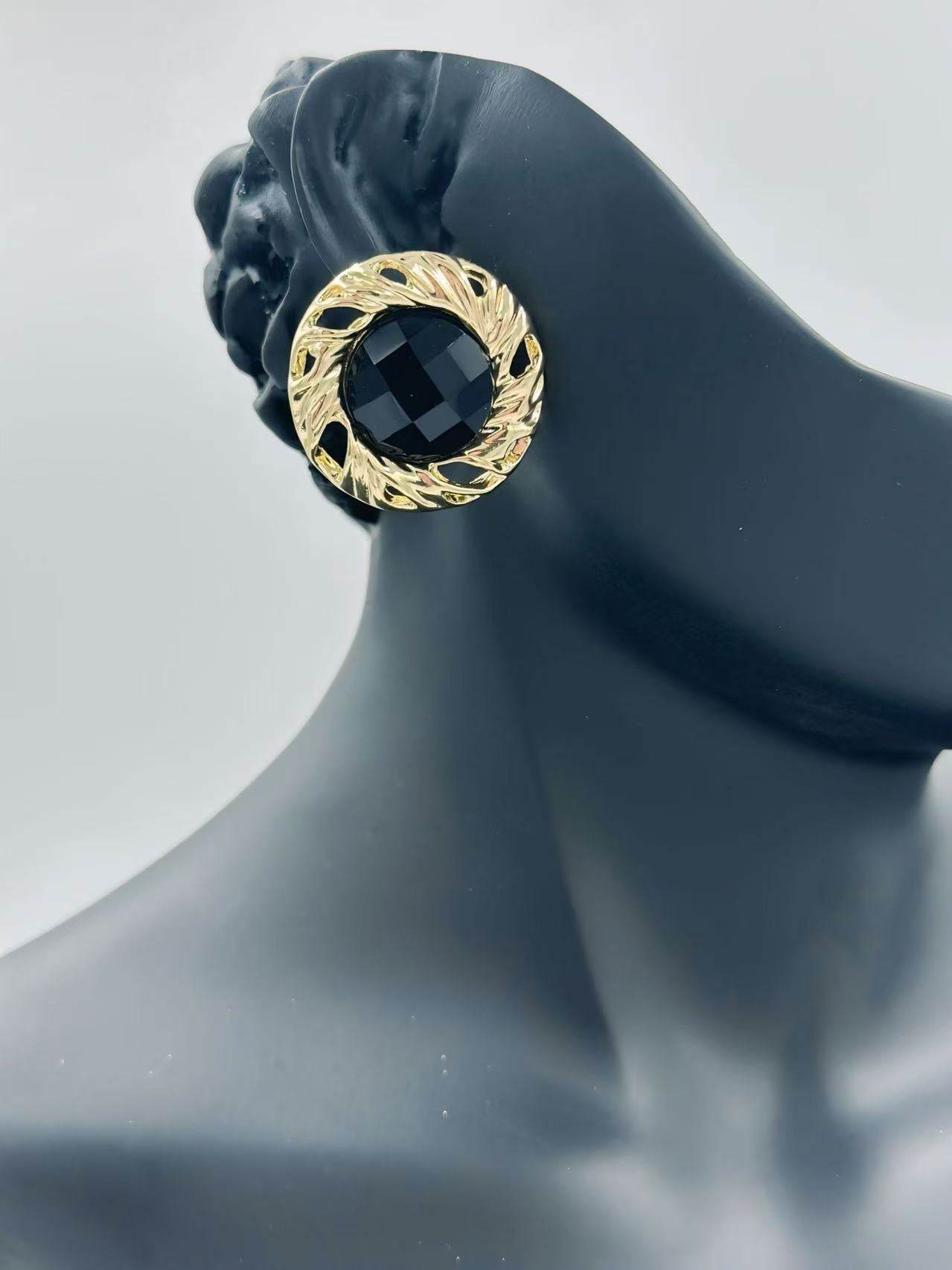 Vintage Faceted Button Earrings with Gold Rope Frame - MODA ACCESSORIES