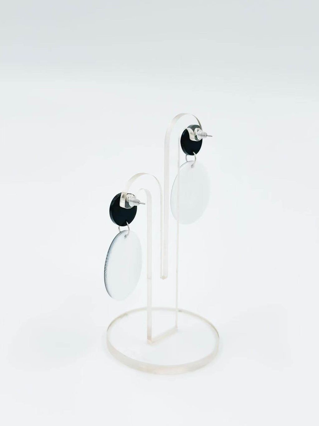 Lily of the Valley Oval Stud Earrings - MODA ACCESSORIES