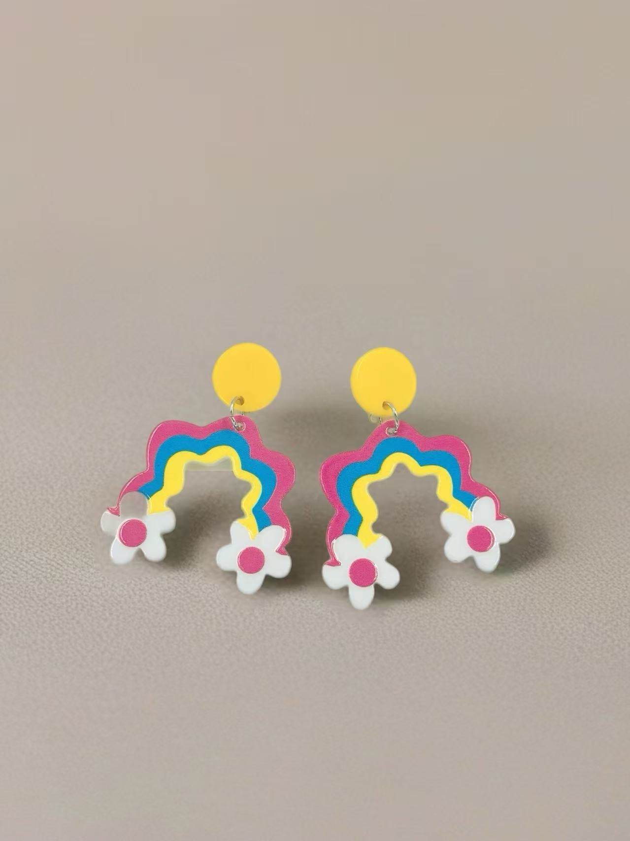 Retro Rainbow & Daisy Stud Earrings - MODA ACCESSORIES