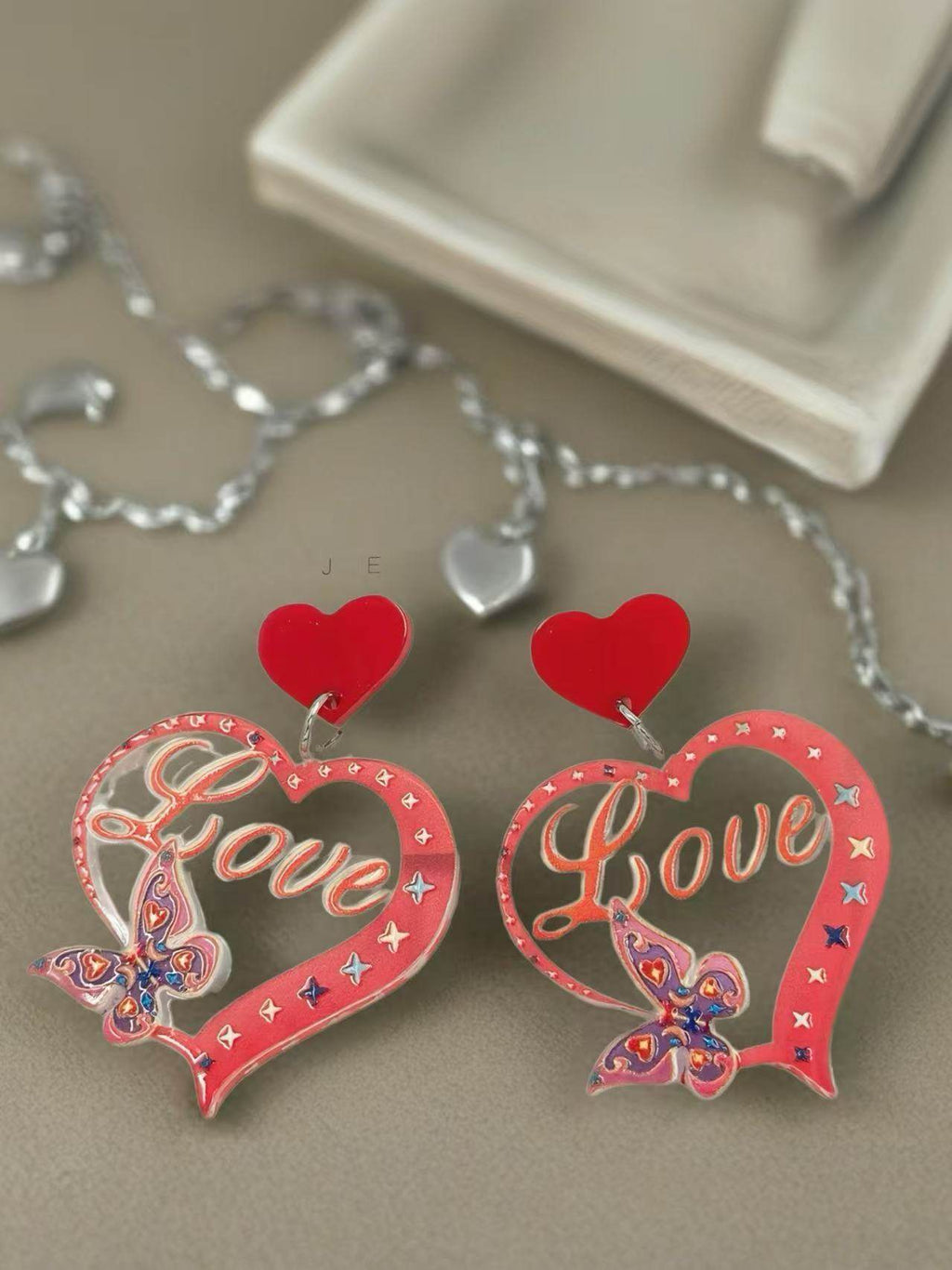 Love & Butterflies Heart Earrings - MODA ACCESSORIES