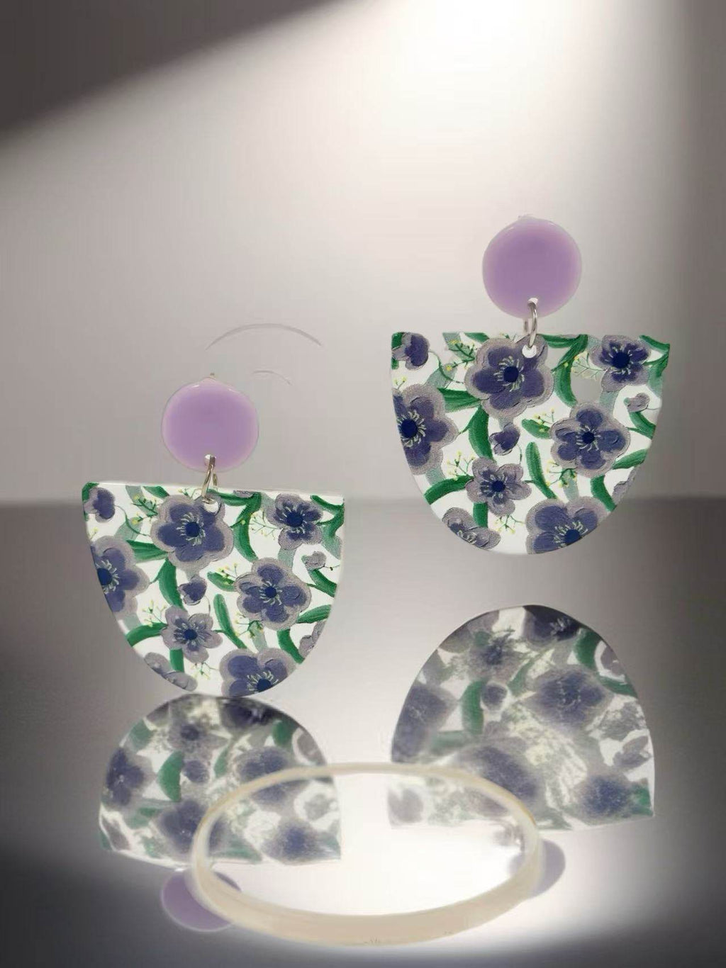 Violet Meadow Stud Earrings - MODA ACCESSORIES