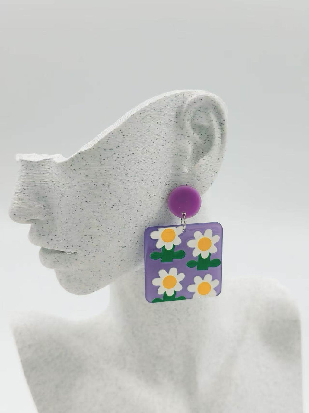 Playful Daisies on Purple Earrings - MODA ACCESSORIES
