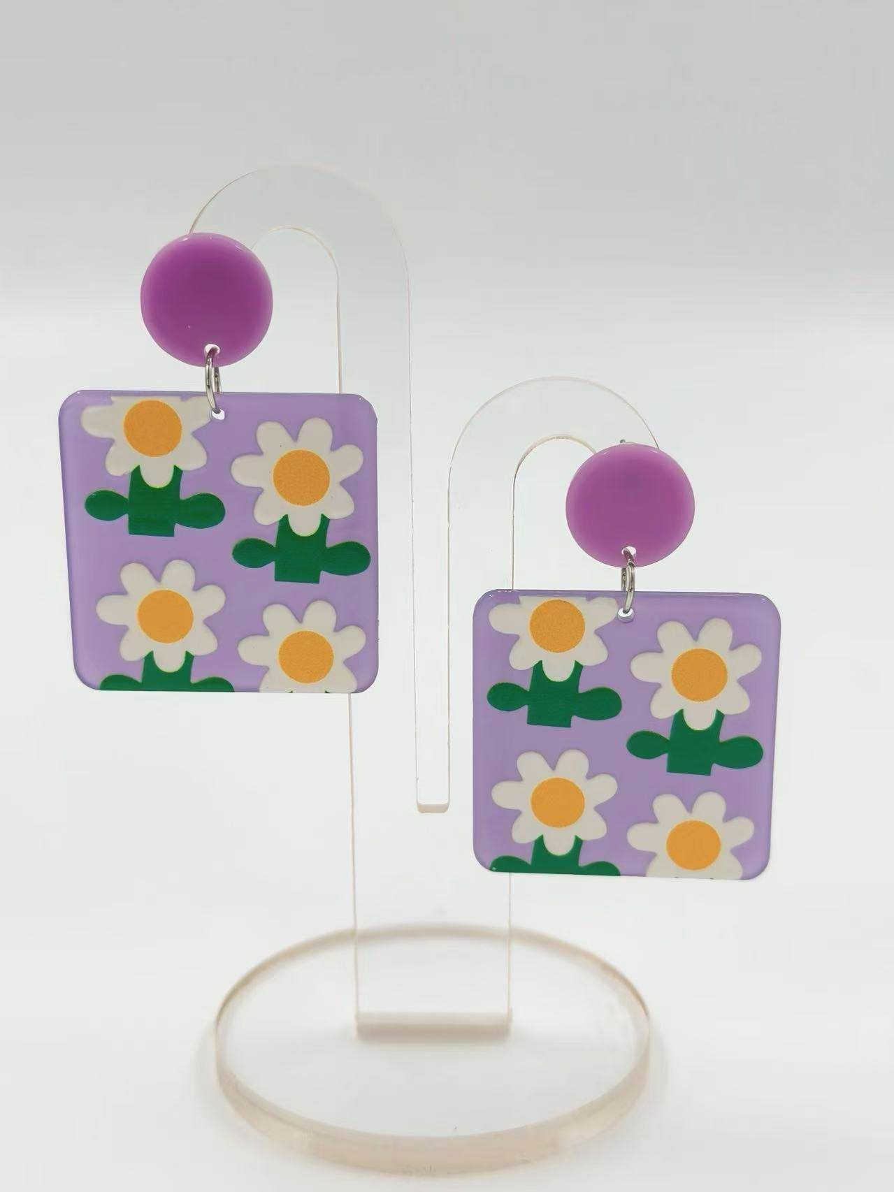 Playful Daisies on Purple Earrings - MODA ACCESSORIES