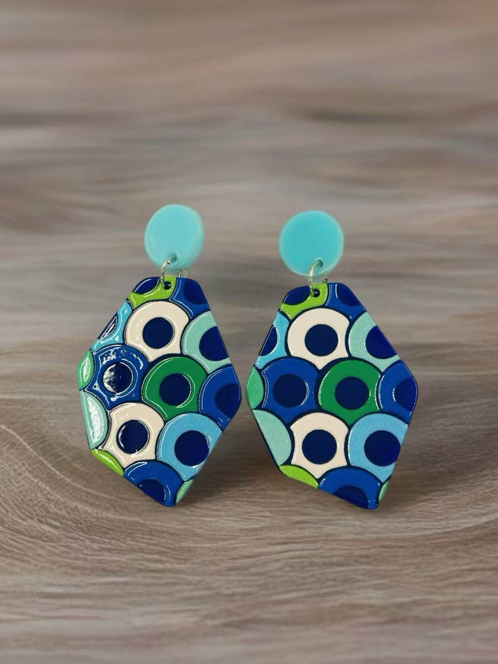 Retro Ripple Geometric Earrings - MODA ACCESSORIES
