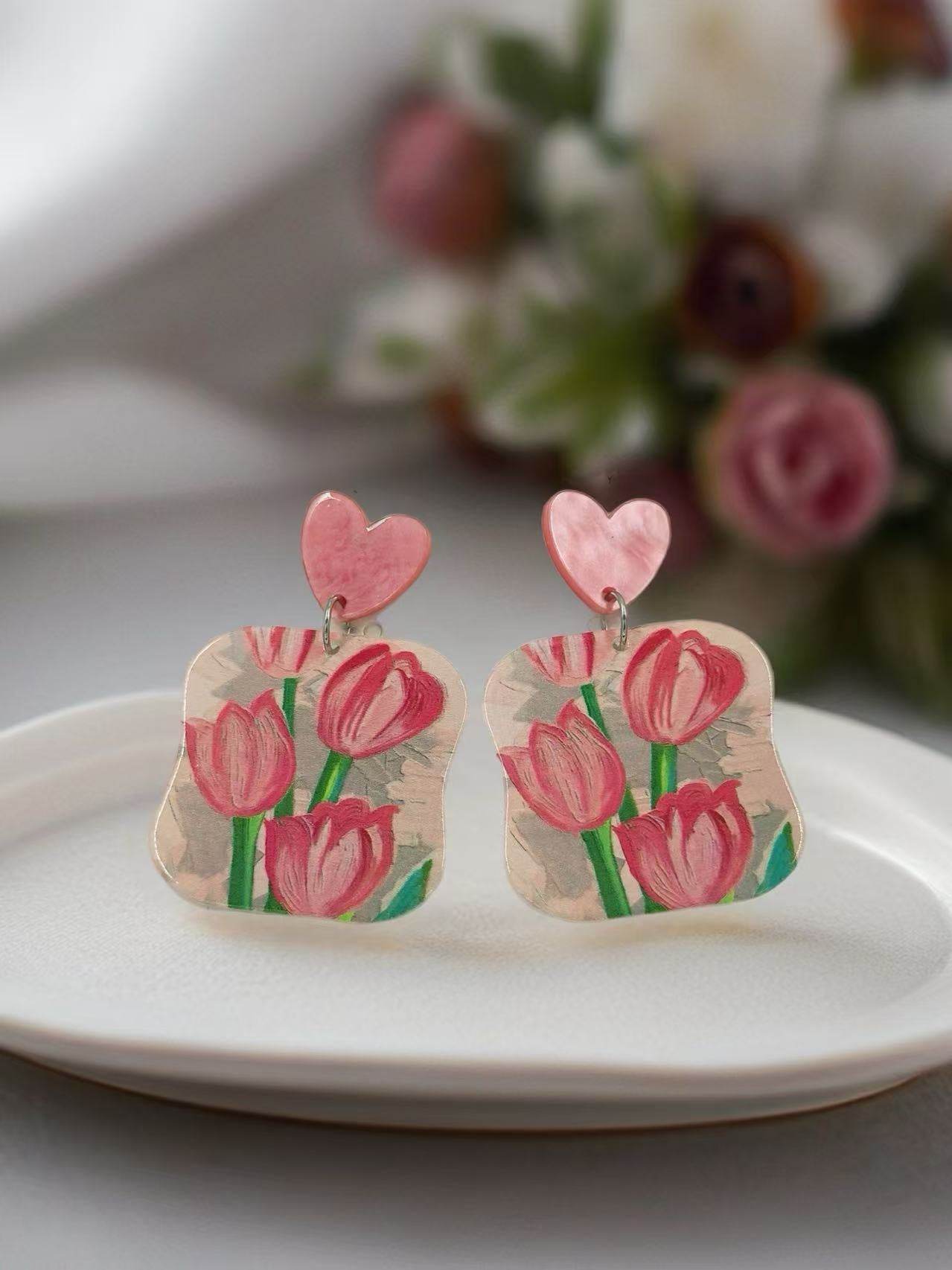 Blushing Tulip Heart Earrings - MODA ACCESSORIES