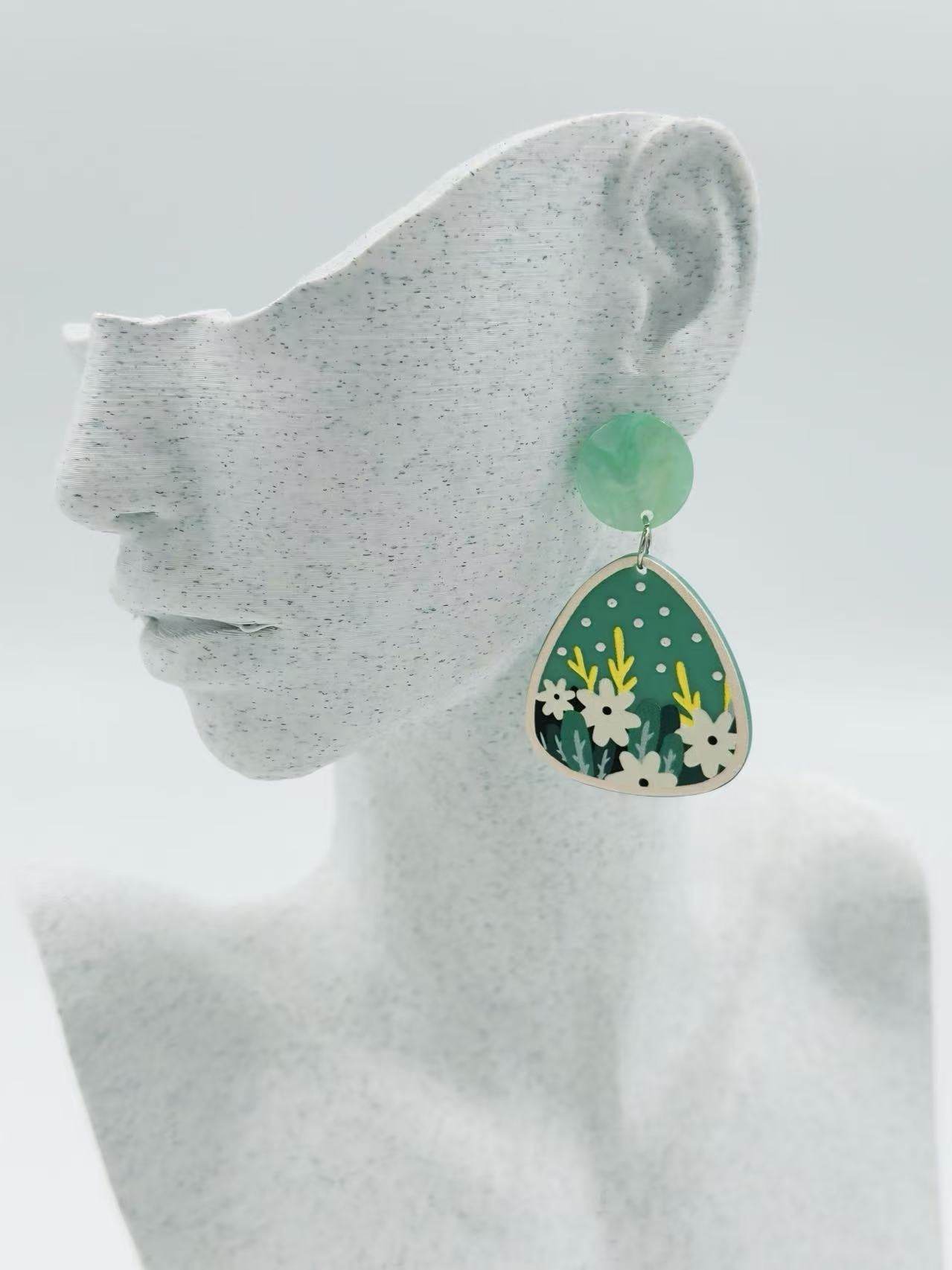 Botanical Bloom Stud Earrings - MODA ACCESSORIES