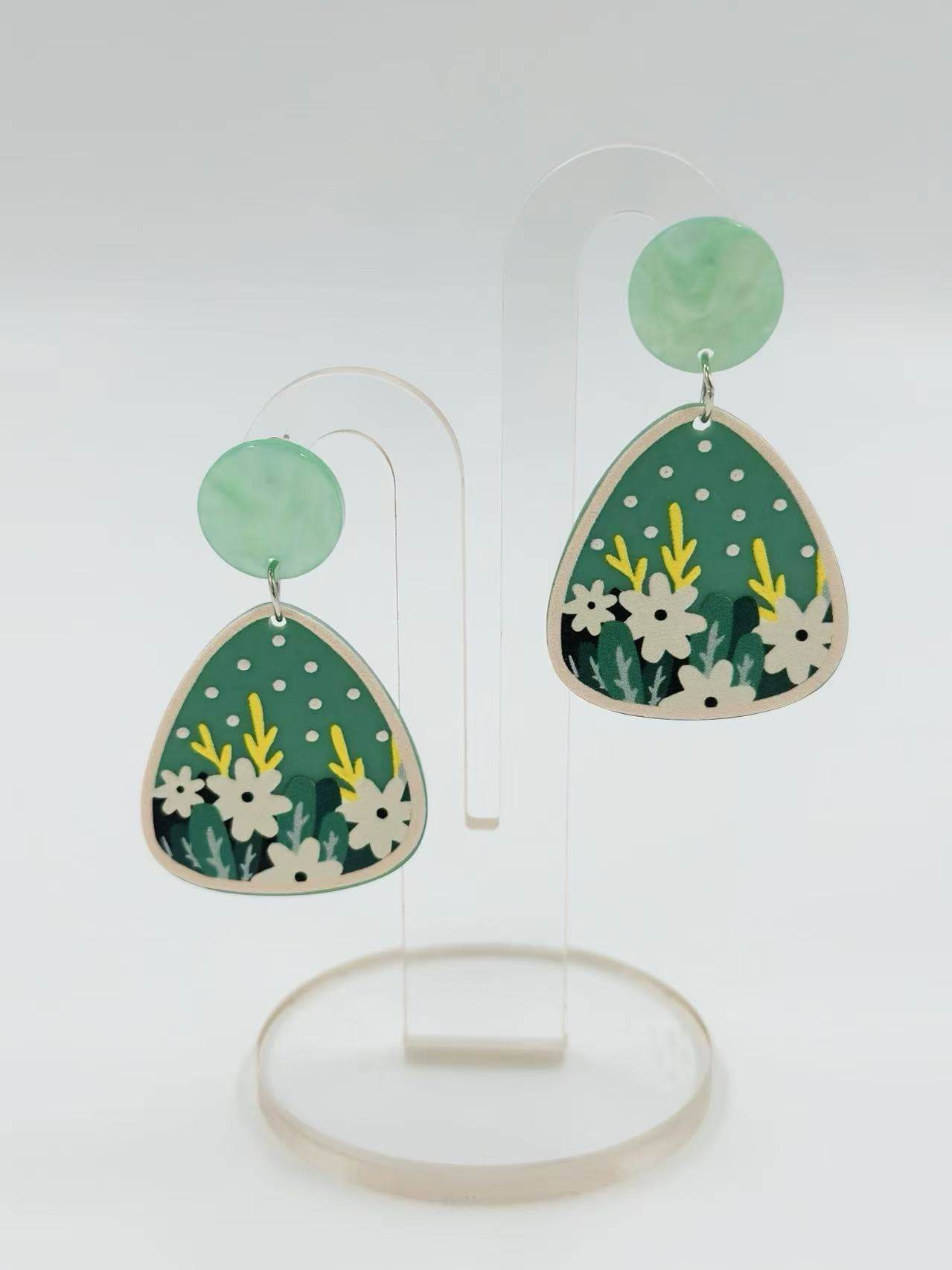 Botanical Bloom Stud Earrings - MODA ACCESSORIES