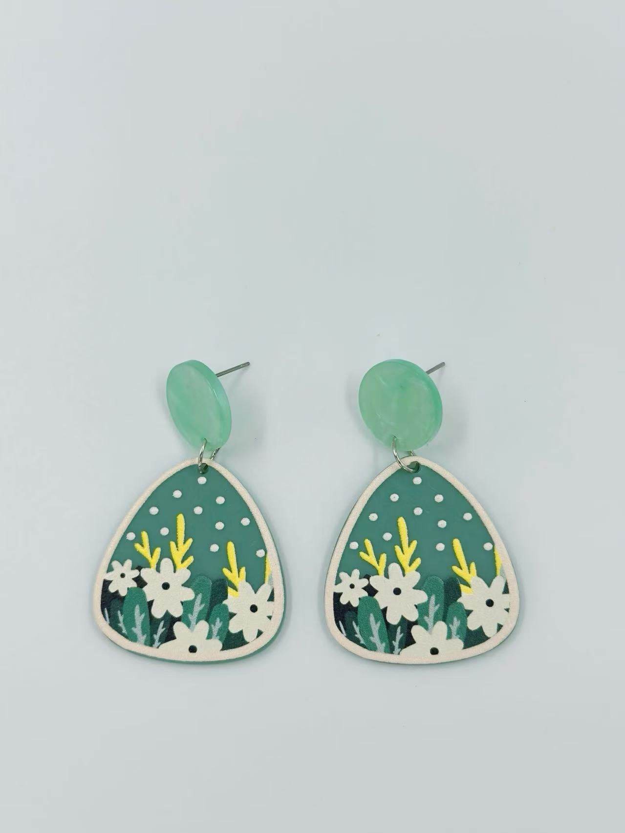 Botanical Bloom Stud Earrings - MODA ACCESSORIES