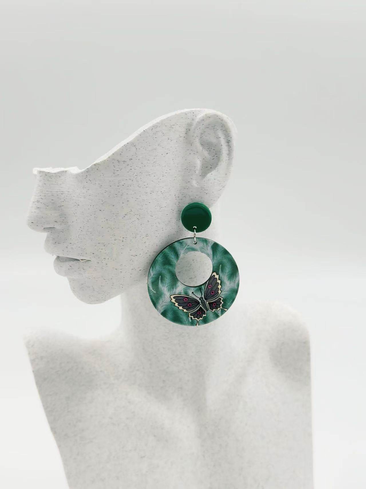 Whirl Butterfly Hoop Earrings - MODA ACCESSORIES