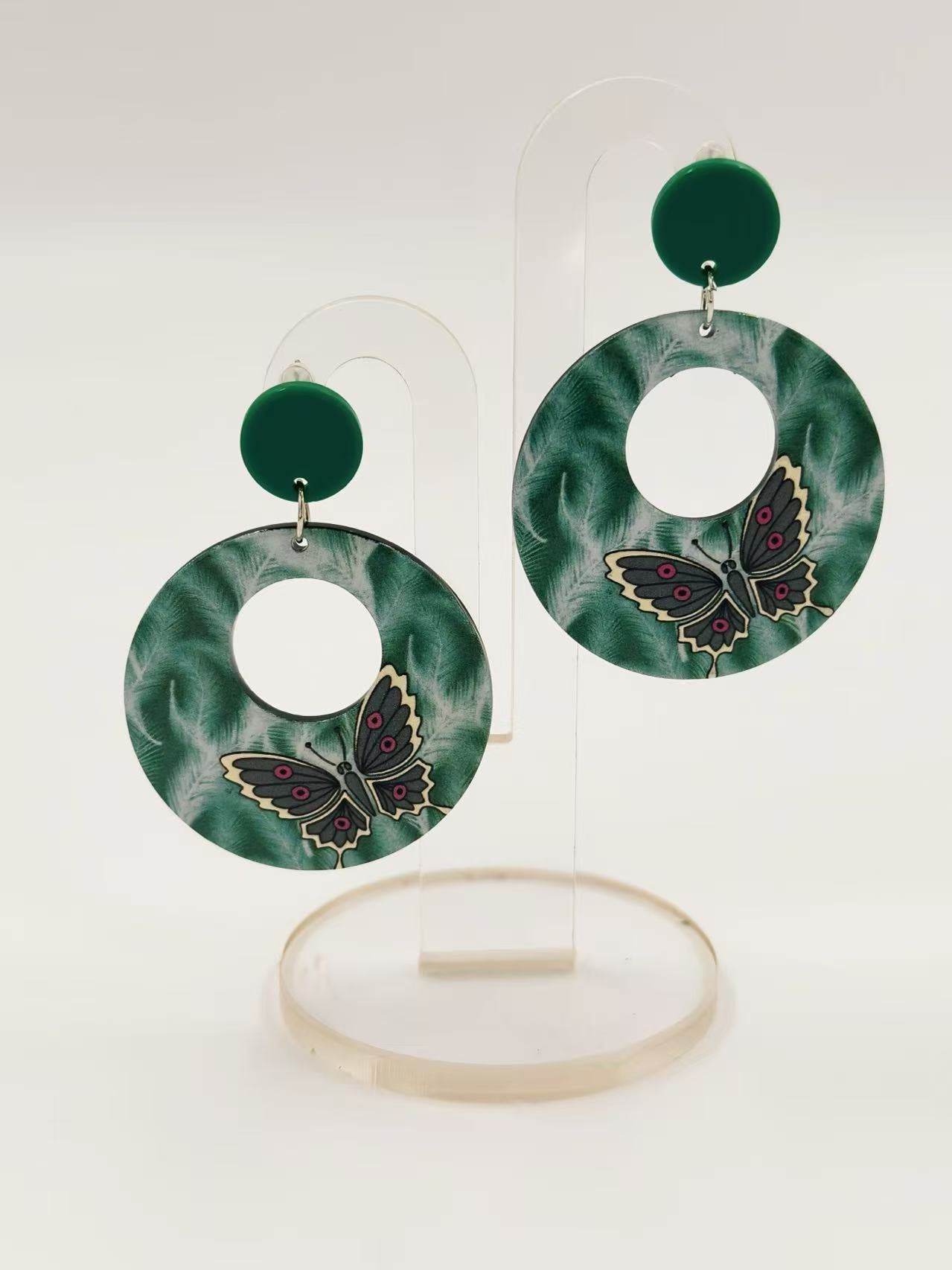 Whirl Butterfly Hoop Earrings - MODA ACCESSORIES