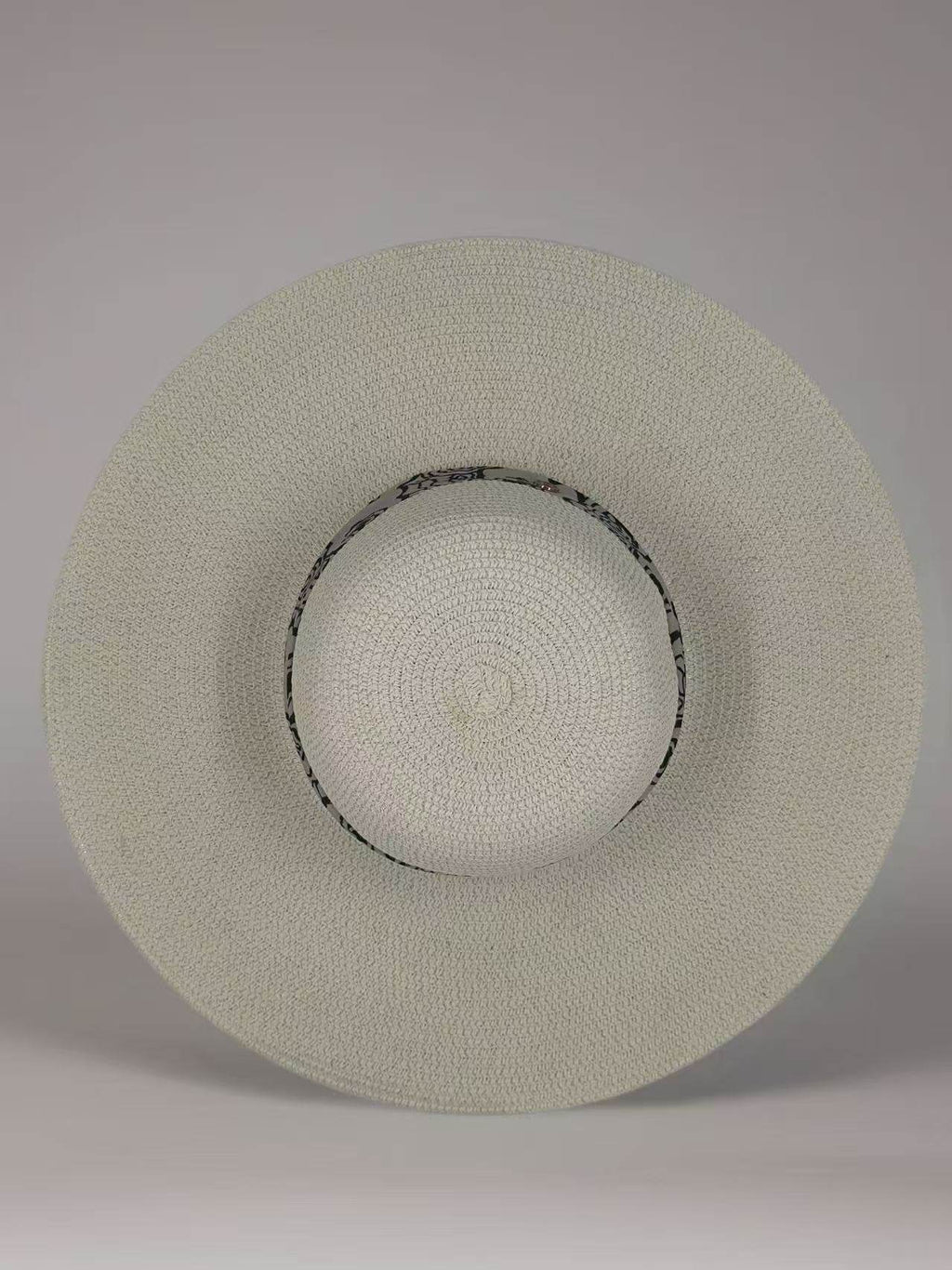 Elegant Wide-Brim Straw Hat with Black Rose Pattern Band - MODA ACCESSORIES