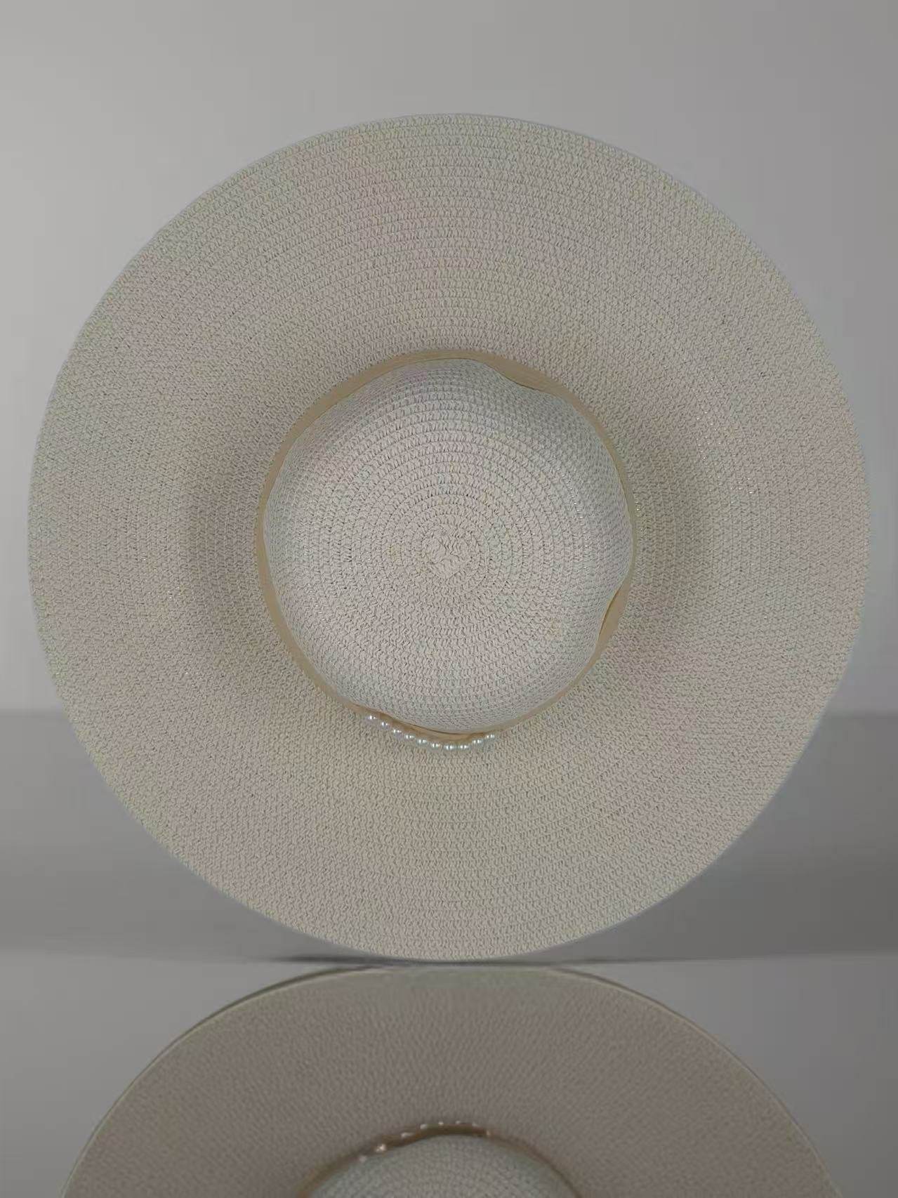 Elegant Ivory Sun Hat with Pearl Accent - MODA ACCESSORIES