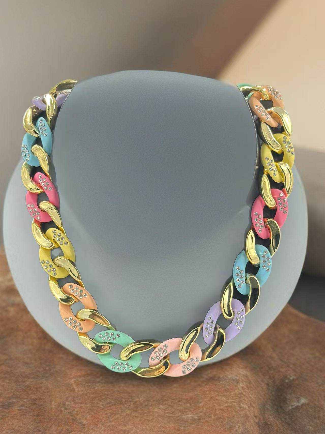 Plastic Multicolor Chain Necklace with Small Stones - MODA ACCESSORIES