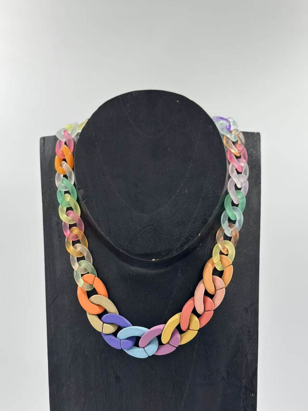 Matte Rainbow Chunky Chain Necklace - MODA ACCESSORIES