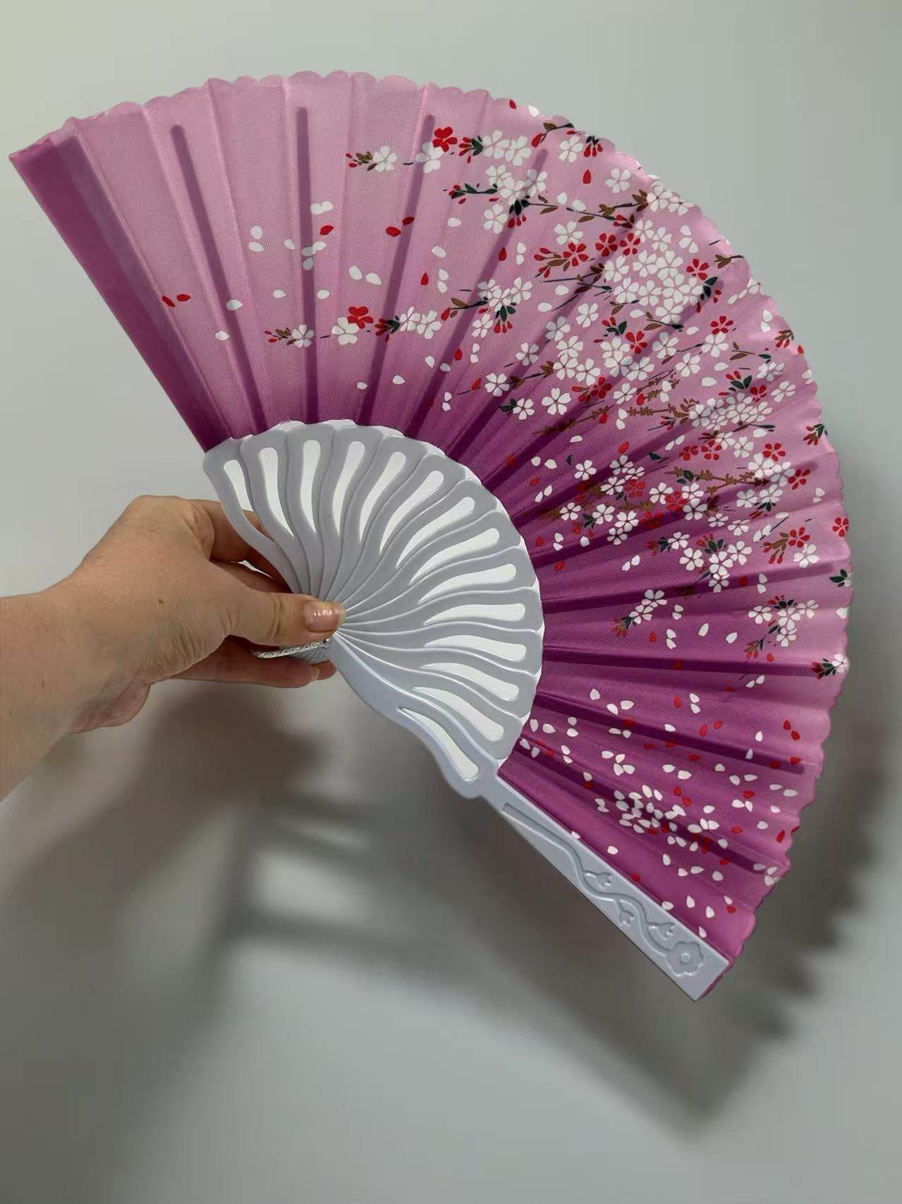Elegant Floral Hand Fans β Assorted Colors and Designs - MODA ACCESSORIES