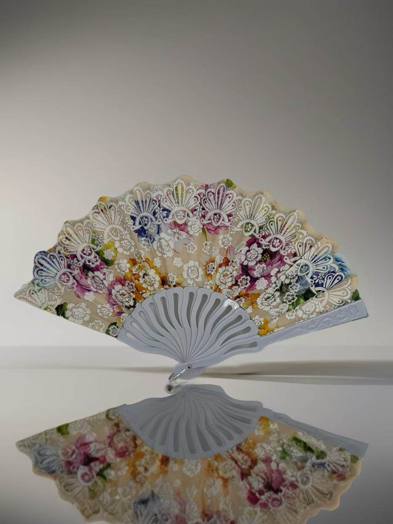 Vintage Floral Lace Hand Fans – Set of 6 with Baroque Embroidery - MODA ACCESSORIES