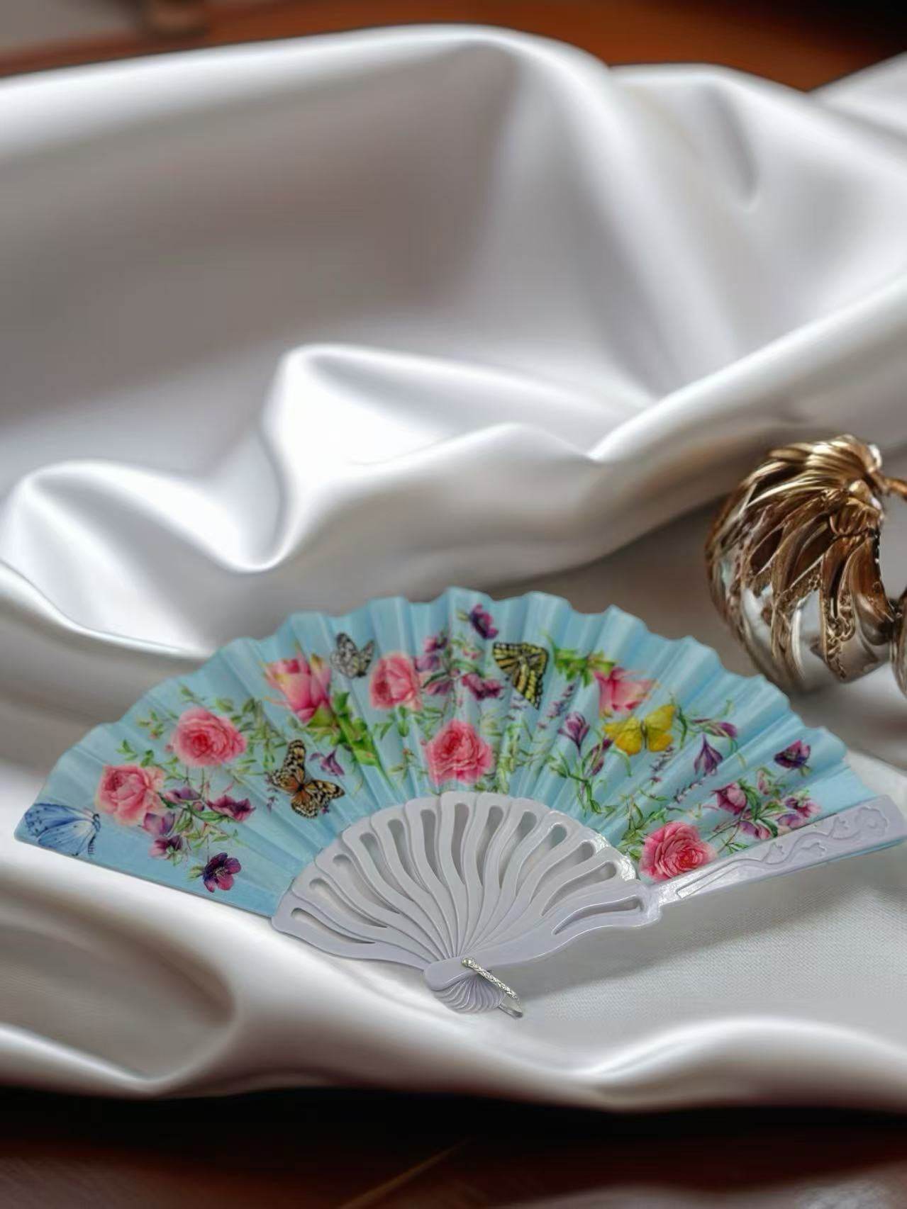 Elegant Floral and Butterfly Hand Fans - MODA ACCESSORIES