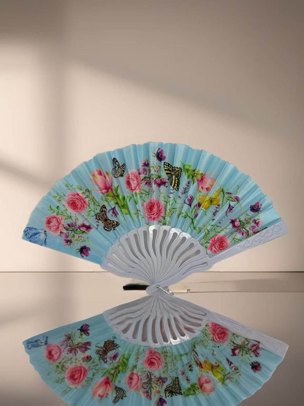 Elegant Floral and Butterfly Hand Fans - MODA ACCESSORIES