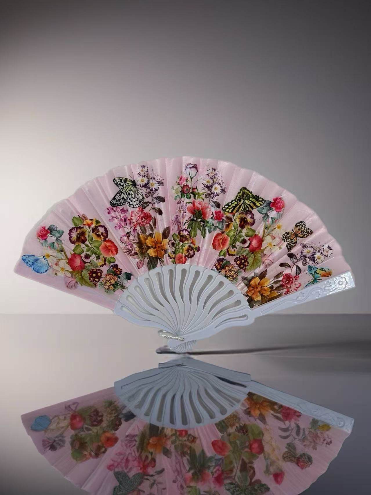 Elegant Floral and Butterfly Hand Fans - MODA ACCESSORIES