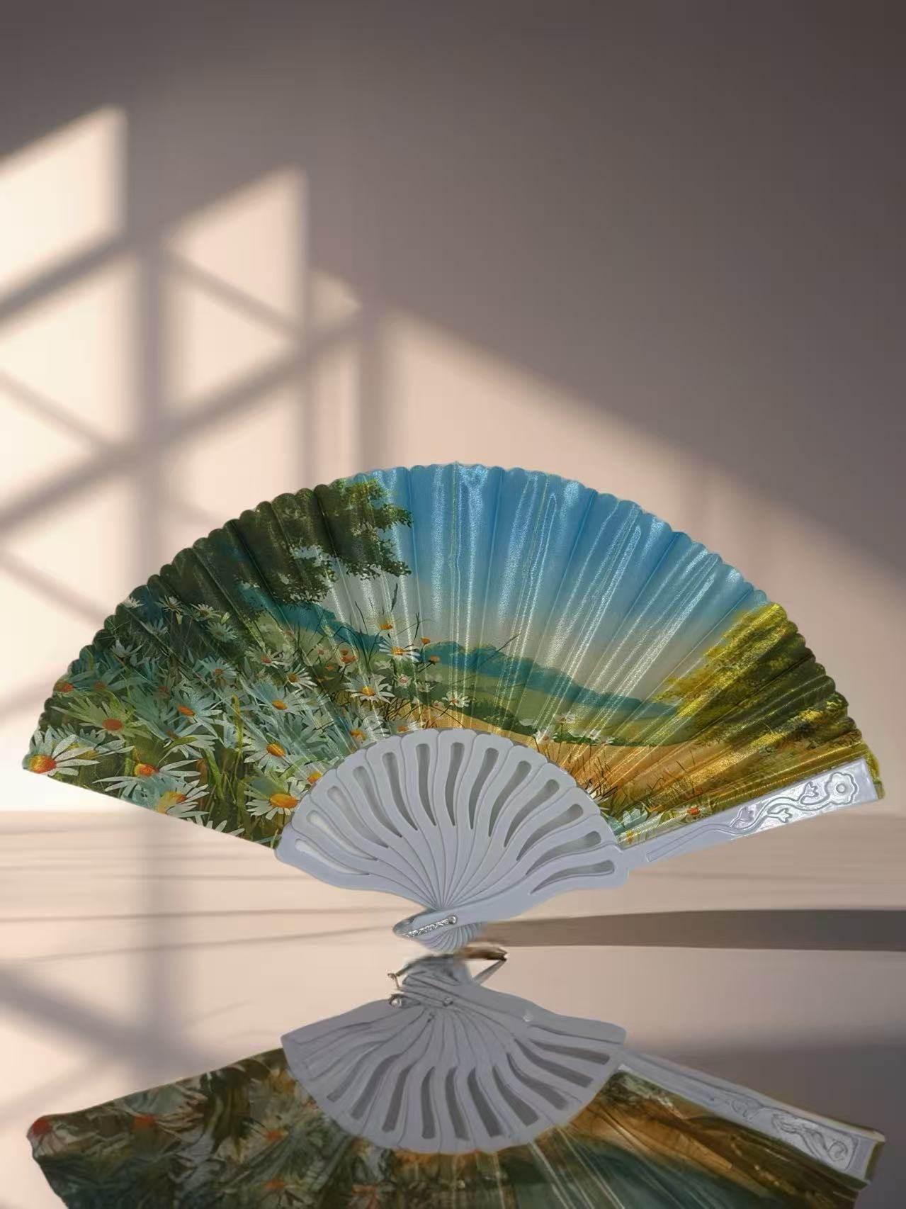 Scenic Nature and Floral Hand Fans - MODA ACCESSORIES