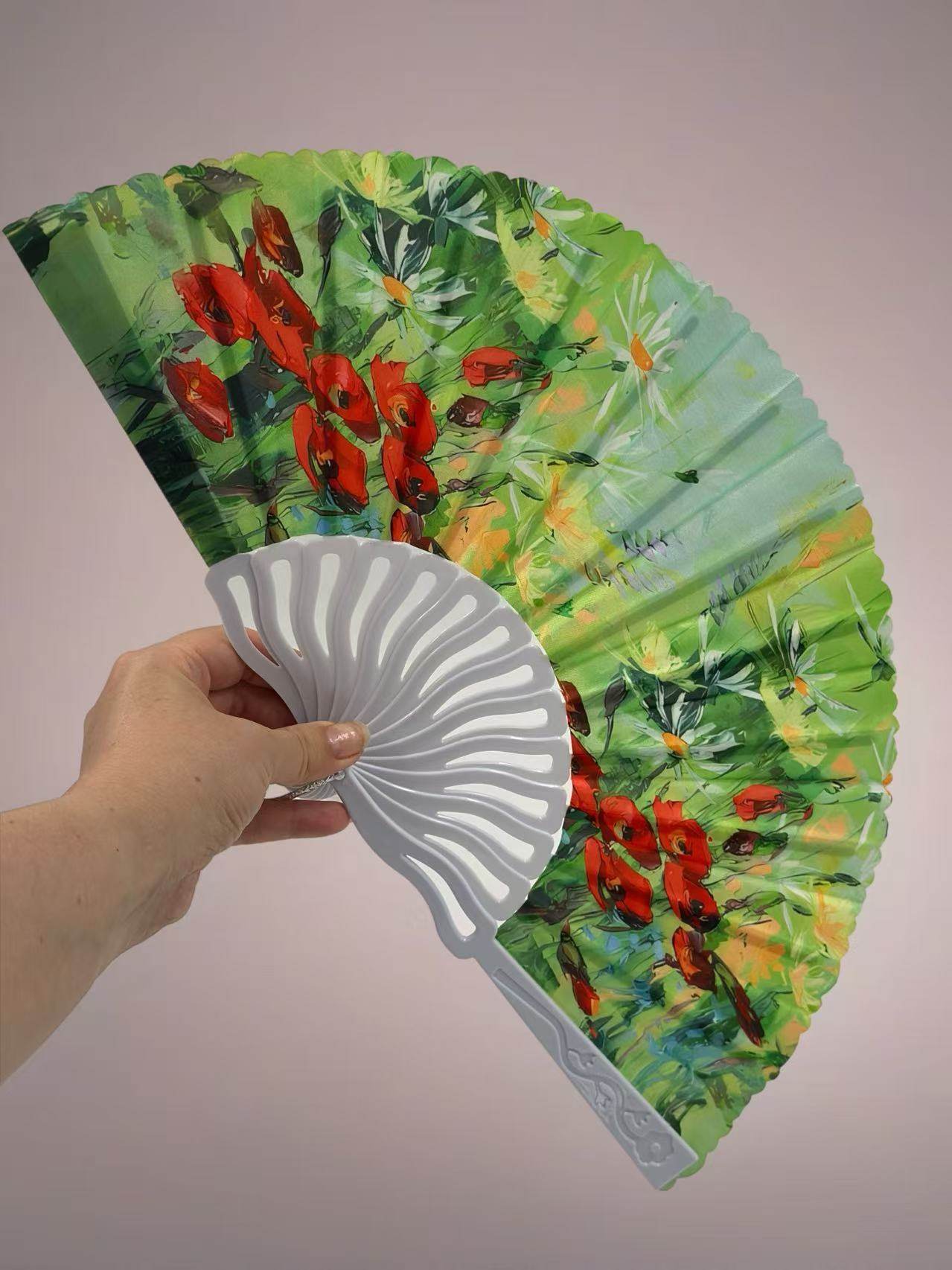 Scenic Nature and Floral Hand Fans - MODA ACCESSORIES