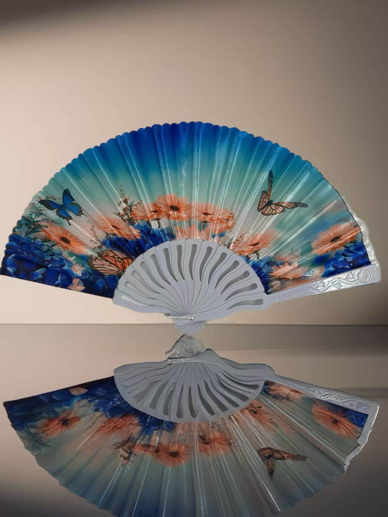 Scenic Nature and Floral Hand Fans - MODA ACCESSORIES