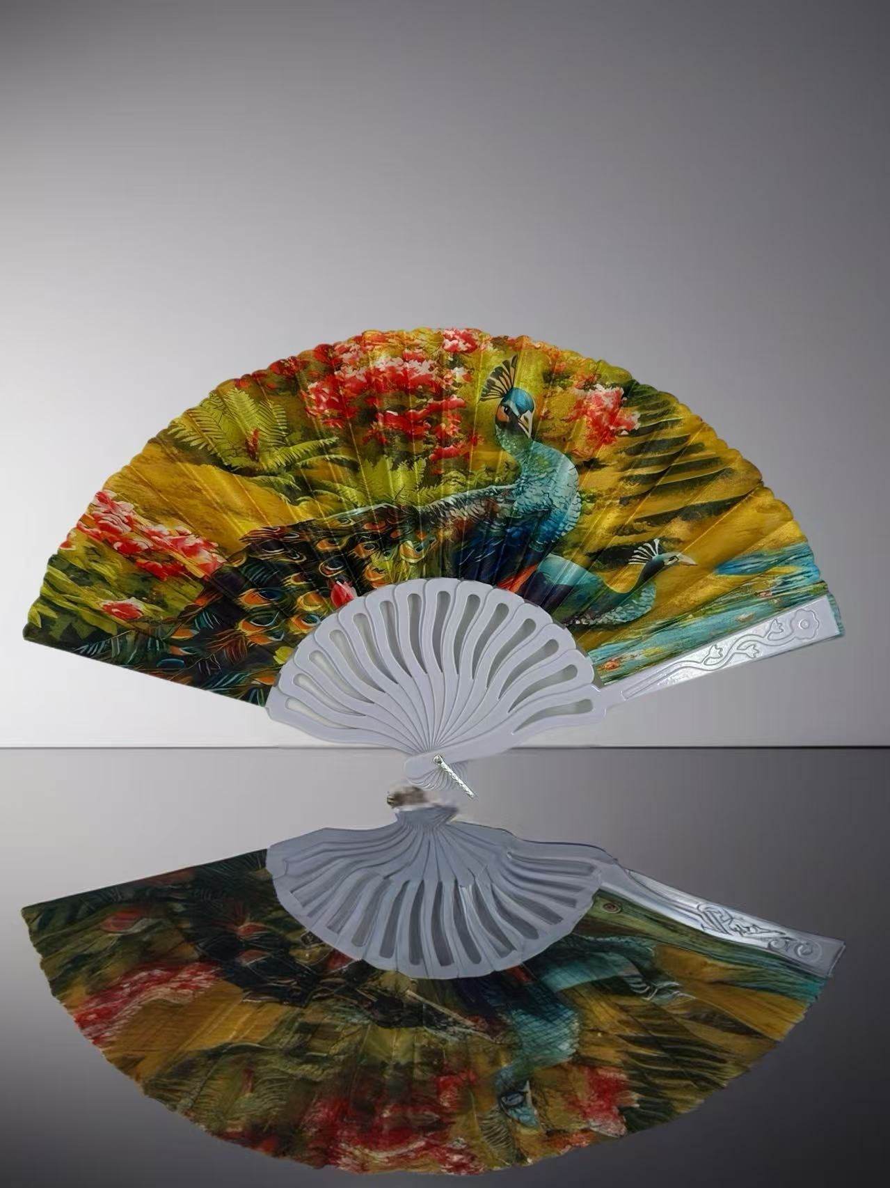 Majestic Birds and Nature-Inspired Hand Fans - MODA ACCESSORIES