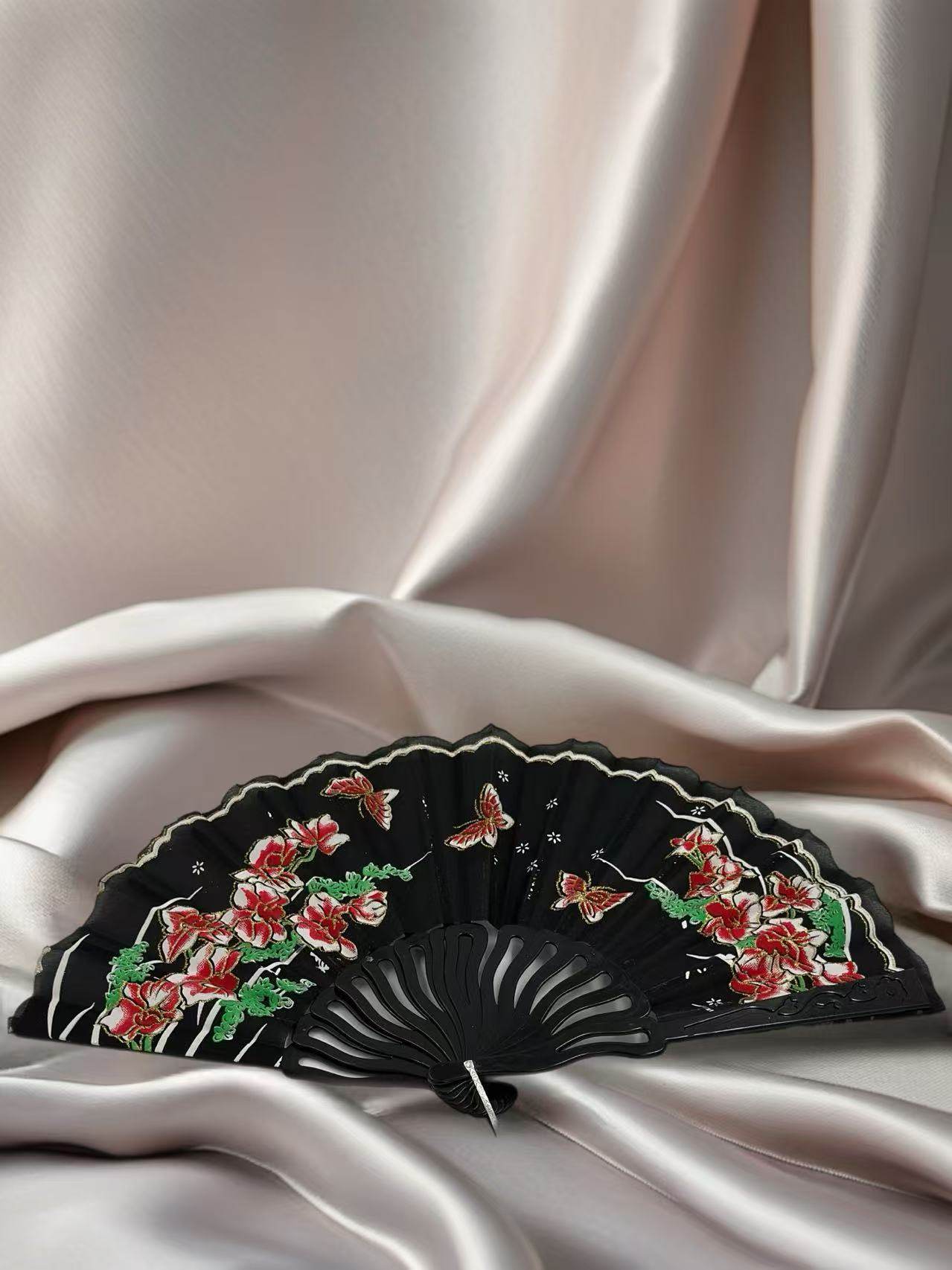 Elegant Black Folding Fan with Embroidered Floral and Butterfly Design - MODA ACCESSORIES
