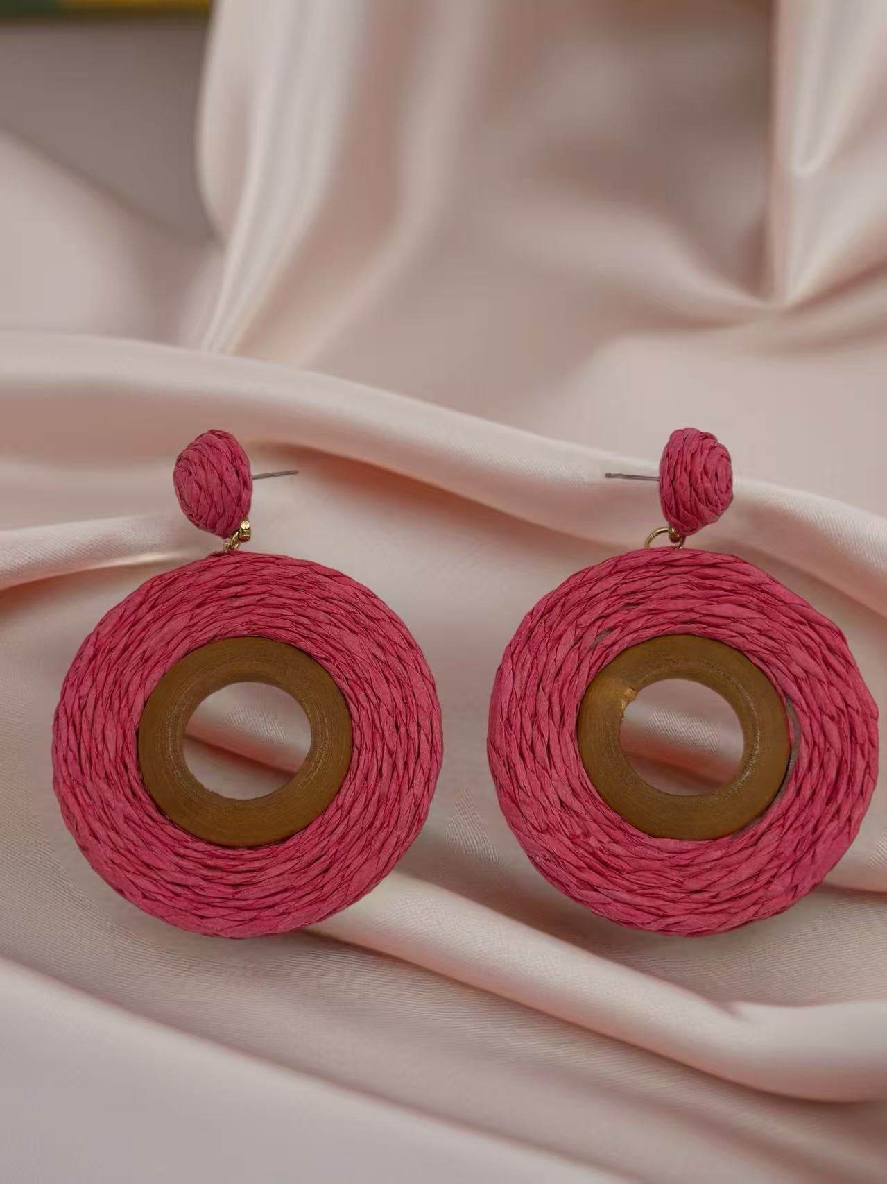 Bold Boho Raffia Earrings with Bamboo Accent - MODA ACCESSORIES