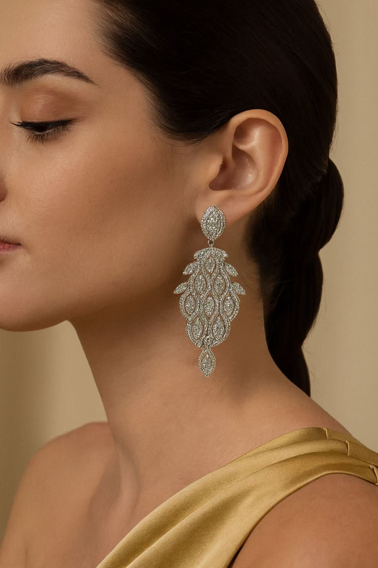 Luxury Crystal Leaf Drop Earrings – Elegant Statement Silver Dangle Earrings for Women