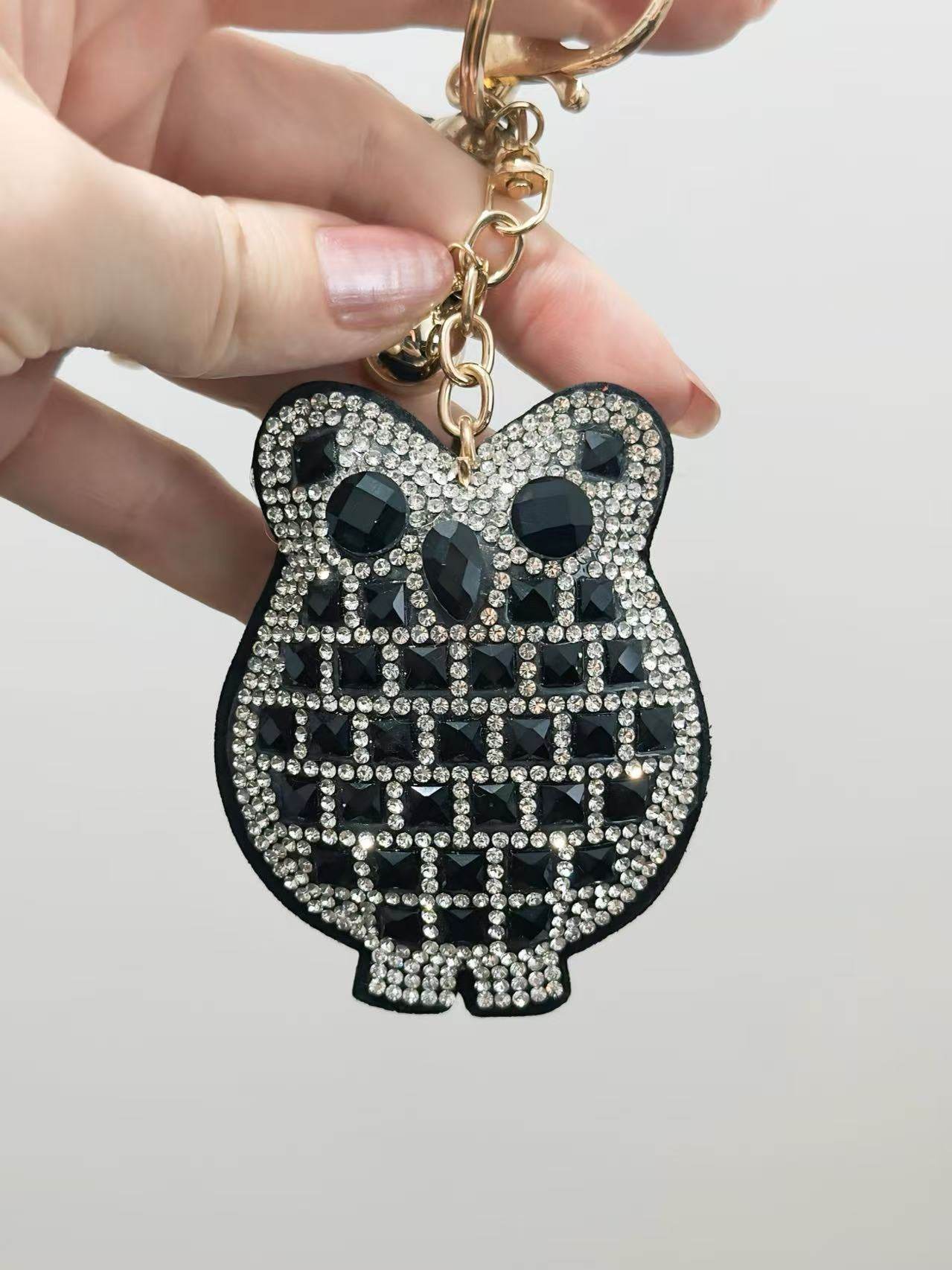 Luxury Crystal Owl Keychain with Black Rhinestones and Gold Hardware - MODA ACCESSORIES